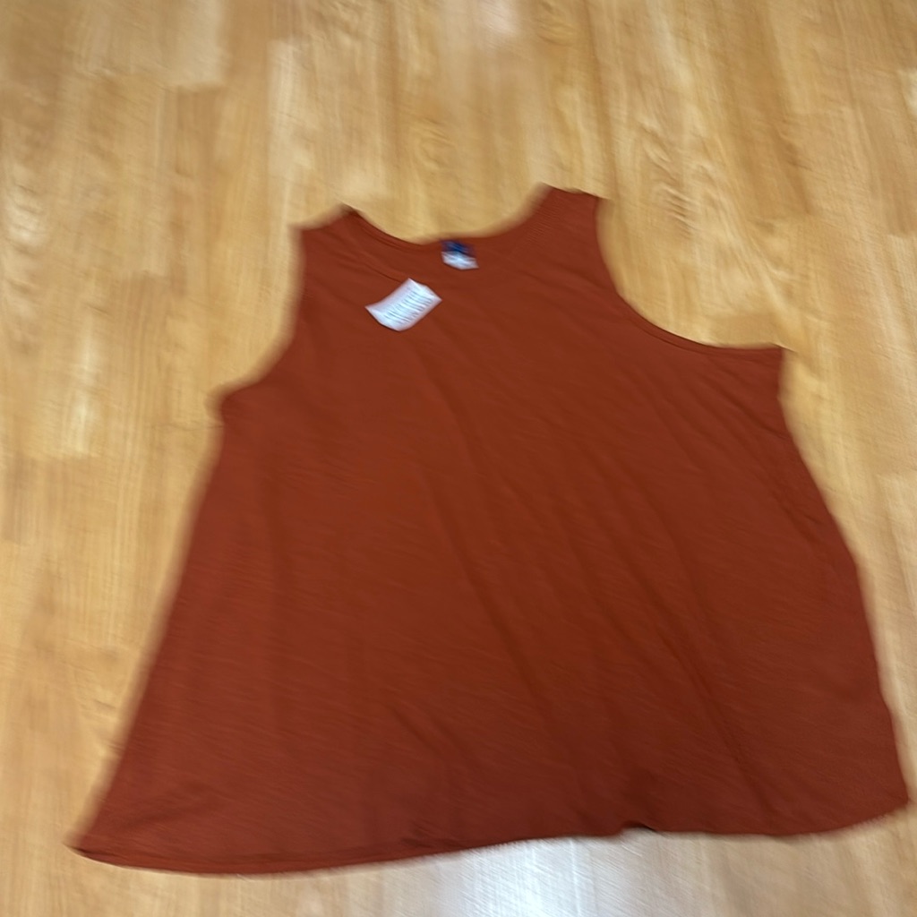 New Old Navy Xxl Sleeveless Beautiful Rust Color Tank Top.